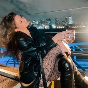 Meet your Posher, Madison